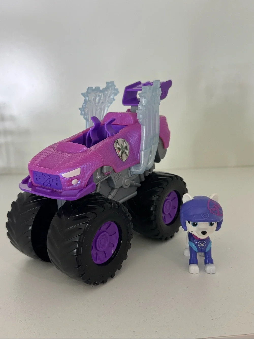 Paw Patrol Purple Monster Truck roxi HTF